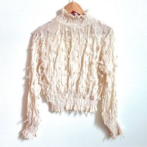 MOON RIVER Feathery Lace puffed sleeve blouse, brand new, size XS